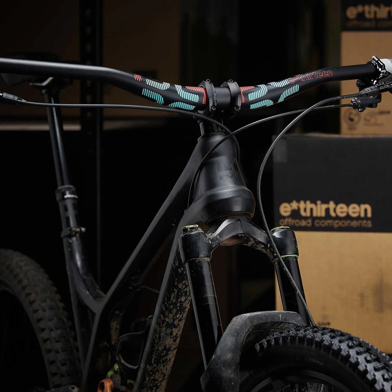 e*Thirteen  Race Carbon Handlebar Team Bar - Red/Seafoam 20mm 234g.
